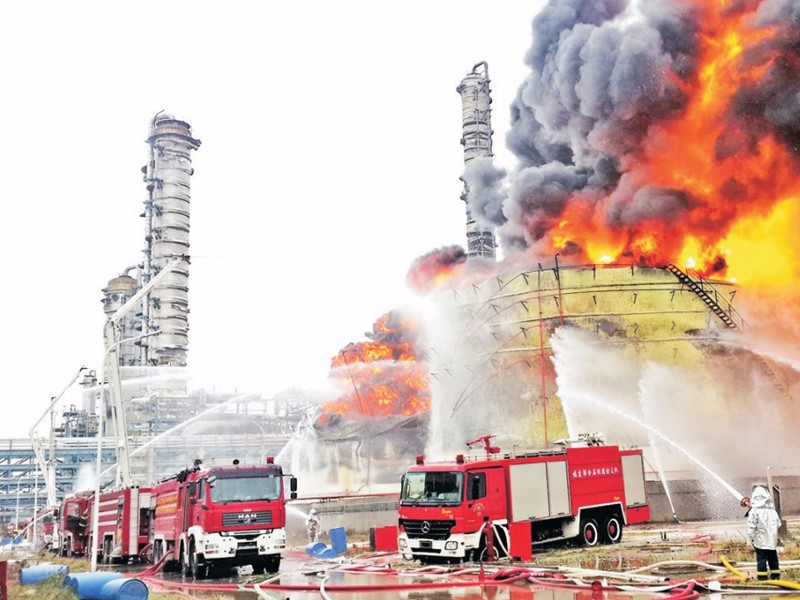 2015.4 福建漳州古雷石化火场救援